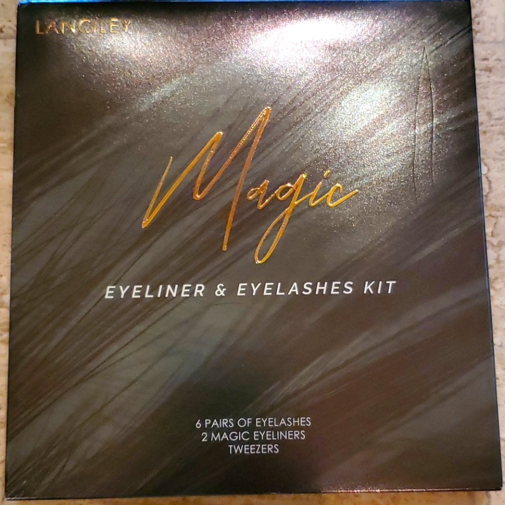 Eyeliner and Eyelashes Kit